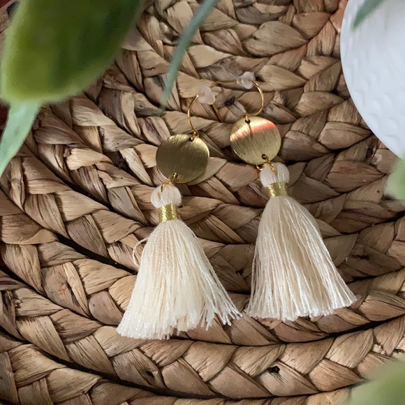 Jewelry - Cream Tassel Drop Earrings